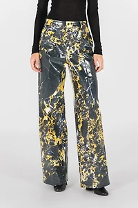 Loose trousers with Marble print