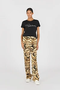 T-shirt with lettering
