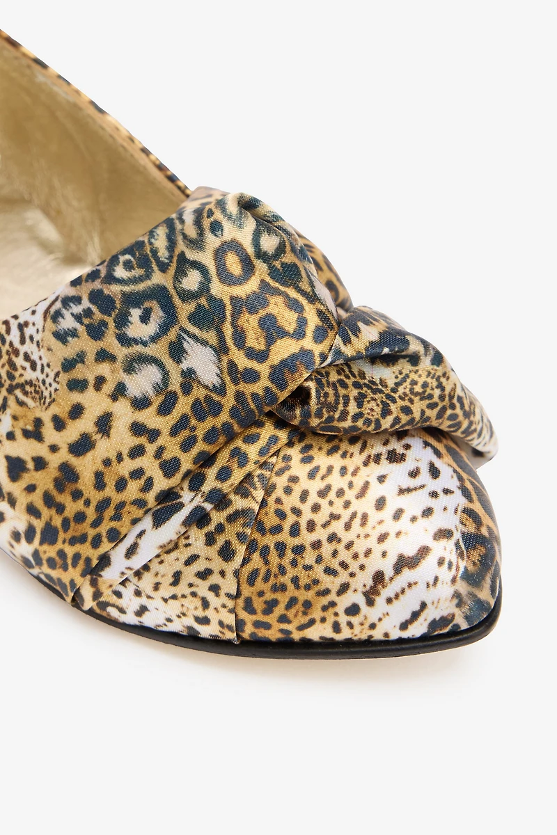 Jaguar Skin Ballet Flats With Knotted Detail
