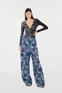 Loose Fit Bleached-Effect Jeans