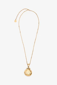 Necklace With Shell Pendant