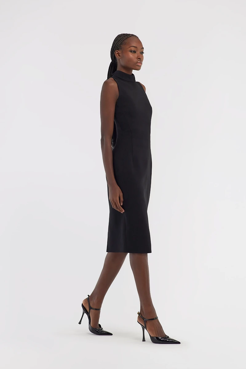 Sleeveless dress with RC