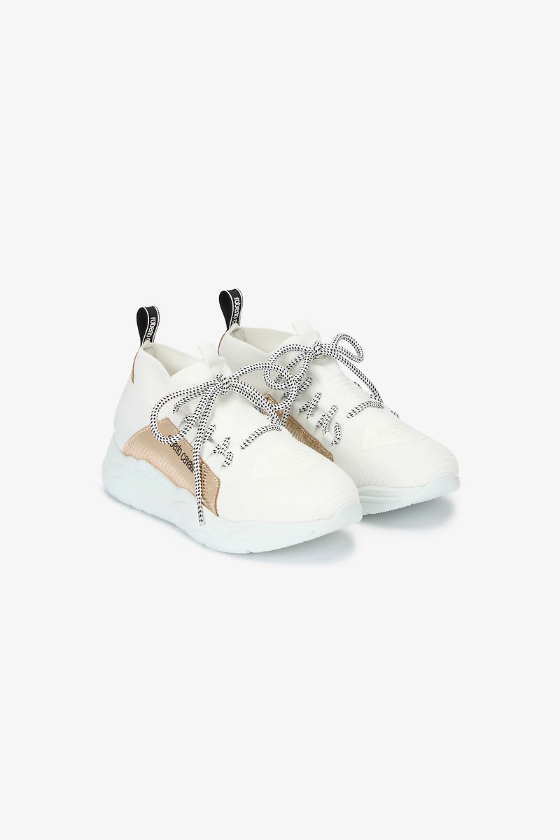 Sneakers with snake-effect inserts