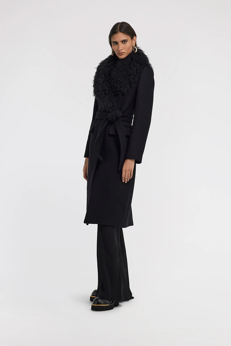 Black Virgin Wool Coat With Fur Collar
