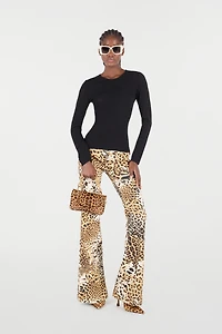 Sweater With Openwork Tiger Skin Pattern