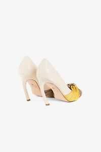 Grapes-charm Tiger-Tooth slingback pumps