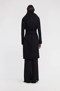 Coat with fur collar