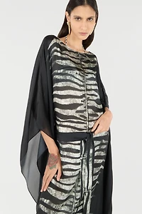 Dress With Belt And Zebra Print