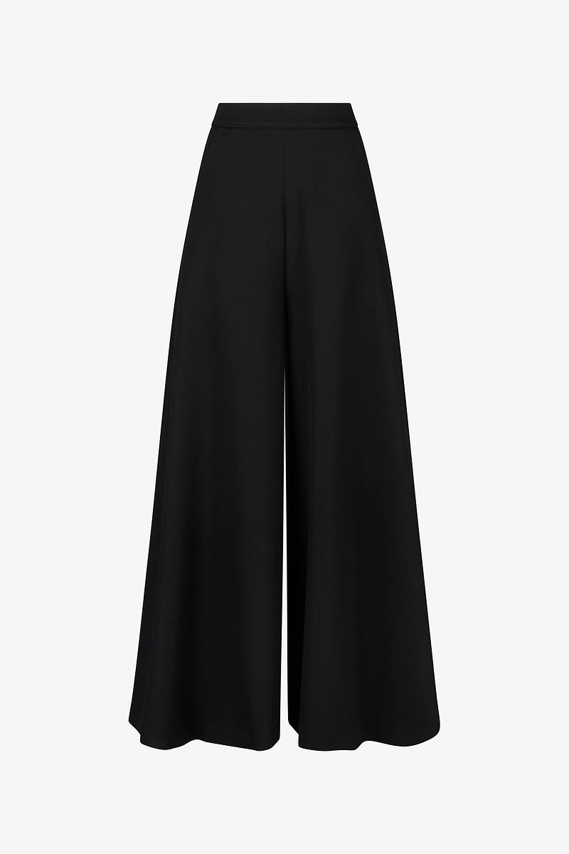 Fluid trousers