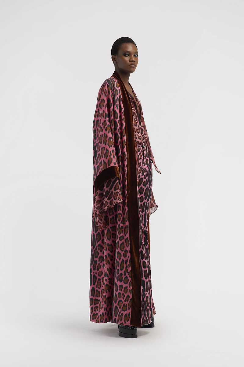 Belted coat with Leopard print