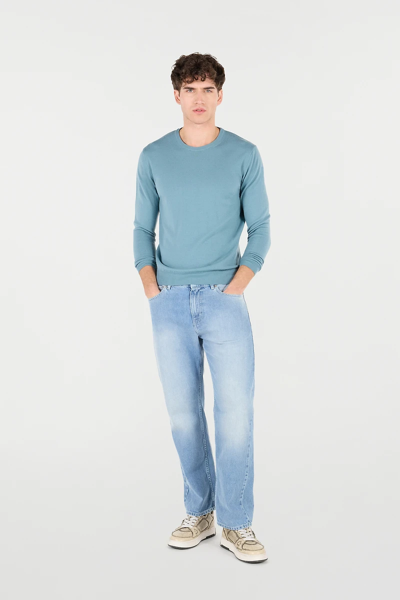 Jeans With Faded Detailing