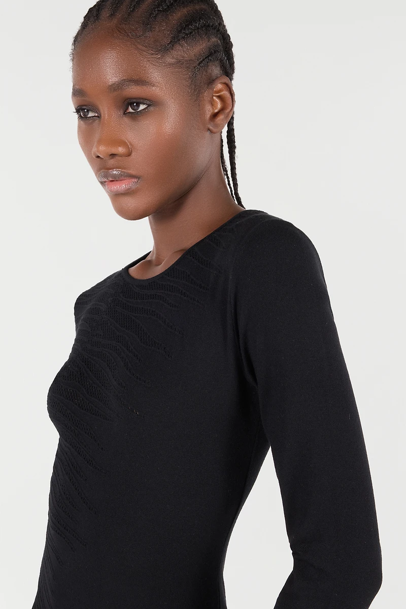 Sweater With Openwork Tiger Skin Pattern