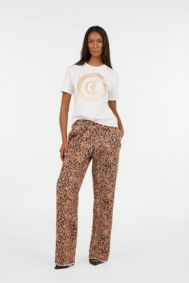 White T-shirt with logo and studs