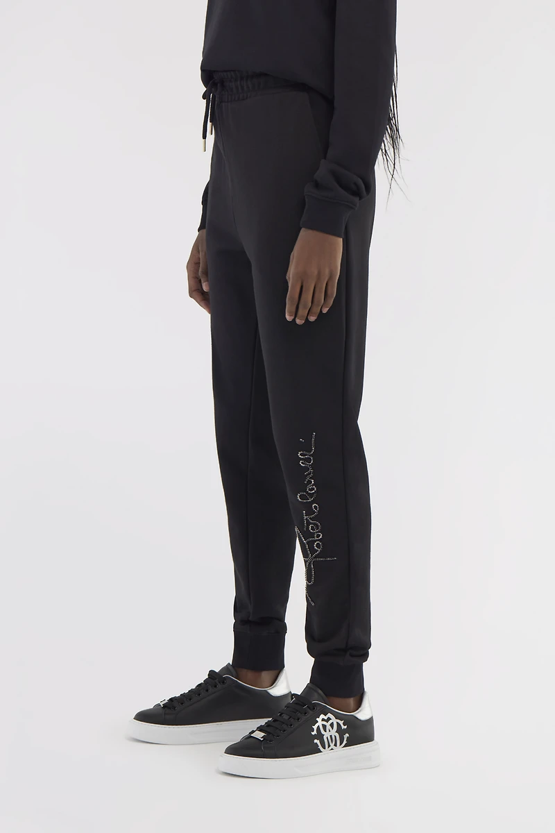 Sporty pants with signature