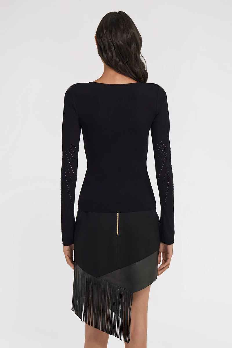 Long sleeve knit with Fang