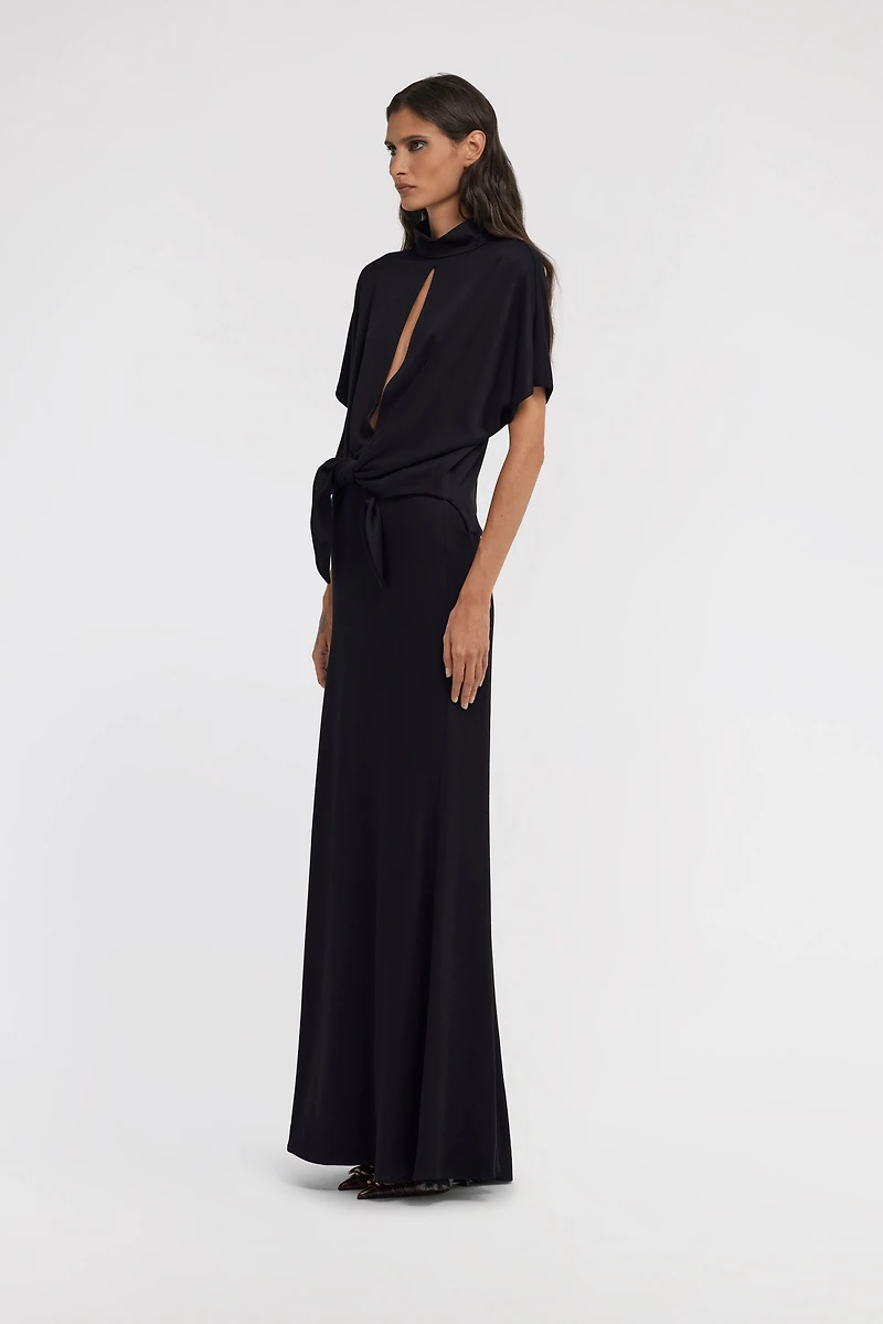 Long dress with knot