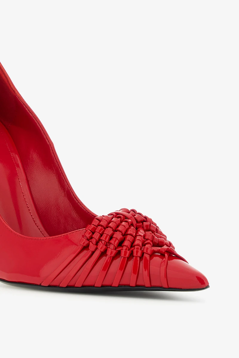 Pump with decoration