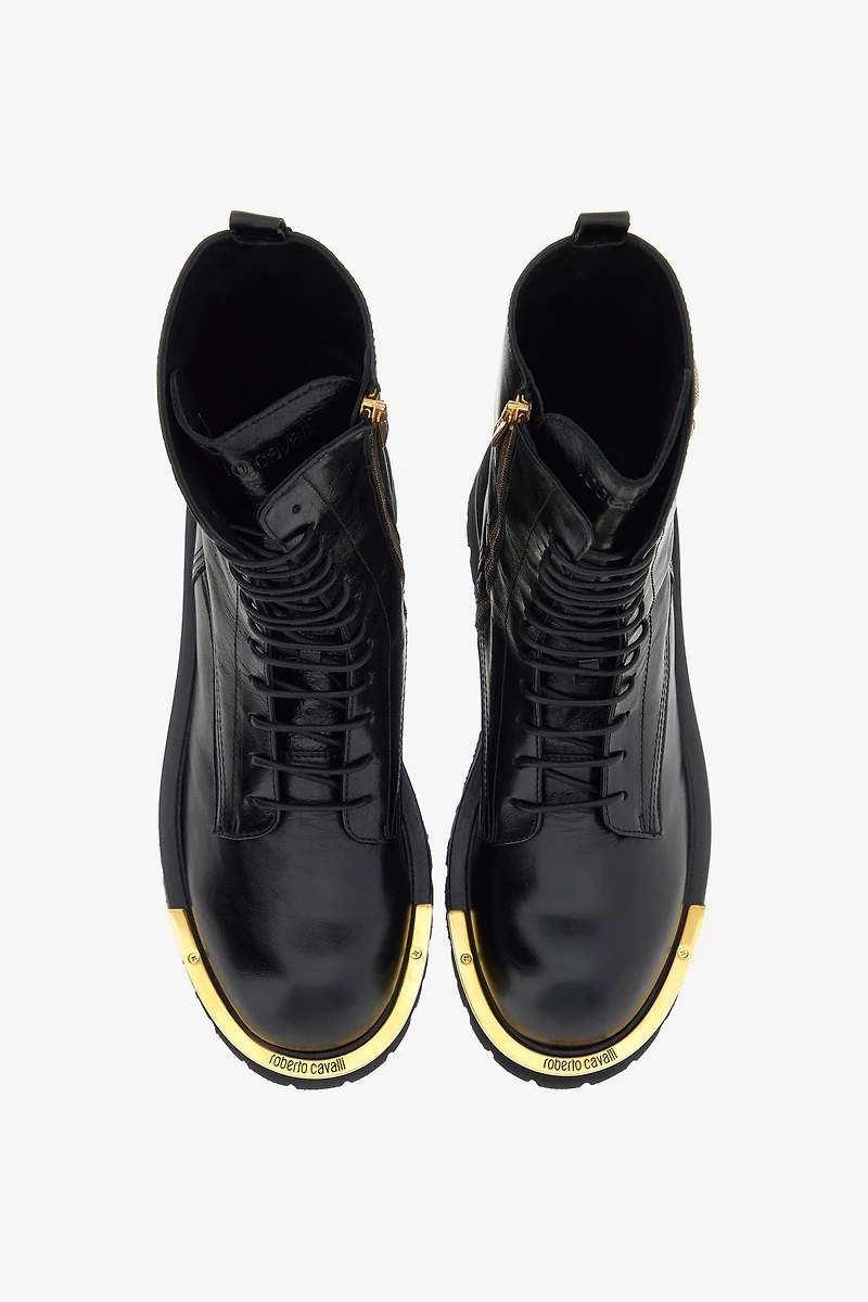 Combat boot with RC Logo
