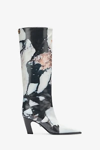 Knee-high boots with Marble print