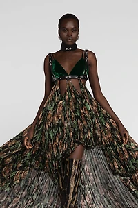 Patterned pleated maxi dress