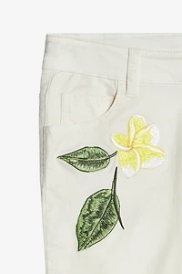 Pants With Embroidered Flowers