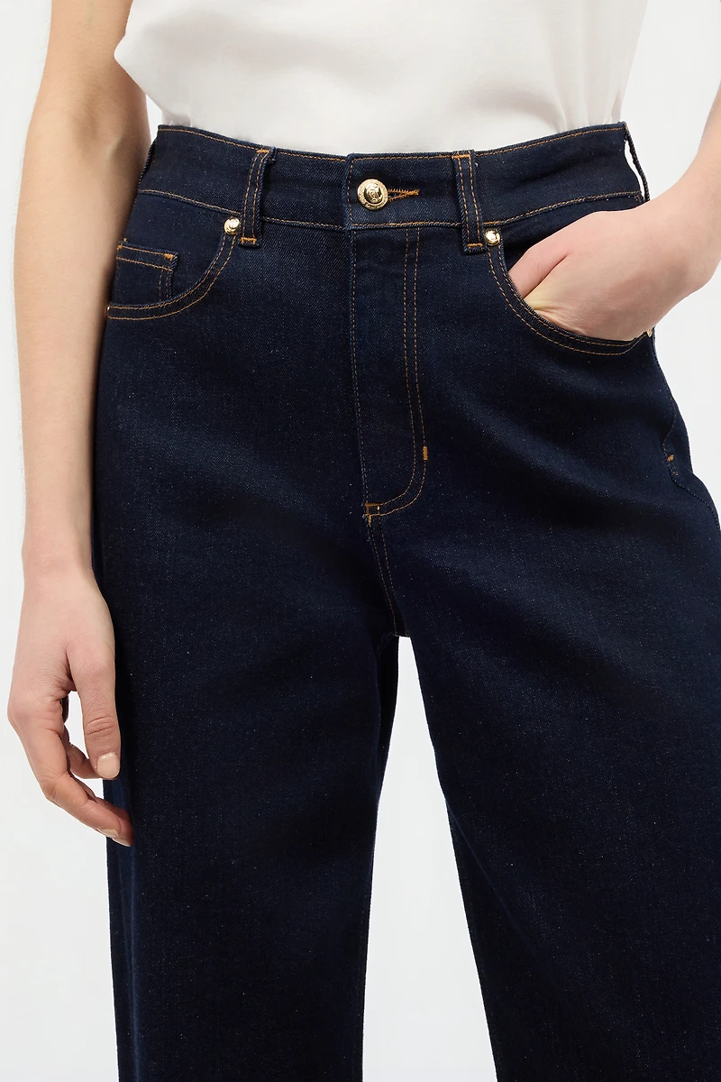 Straight And Wide-Leg Jeans