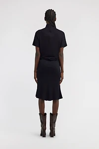 Short dress with knot