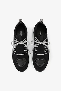 Slip-on sneakers with laces