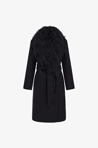 Coat with fur collar