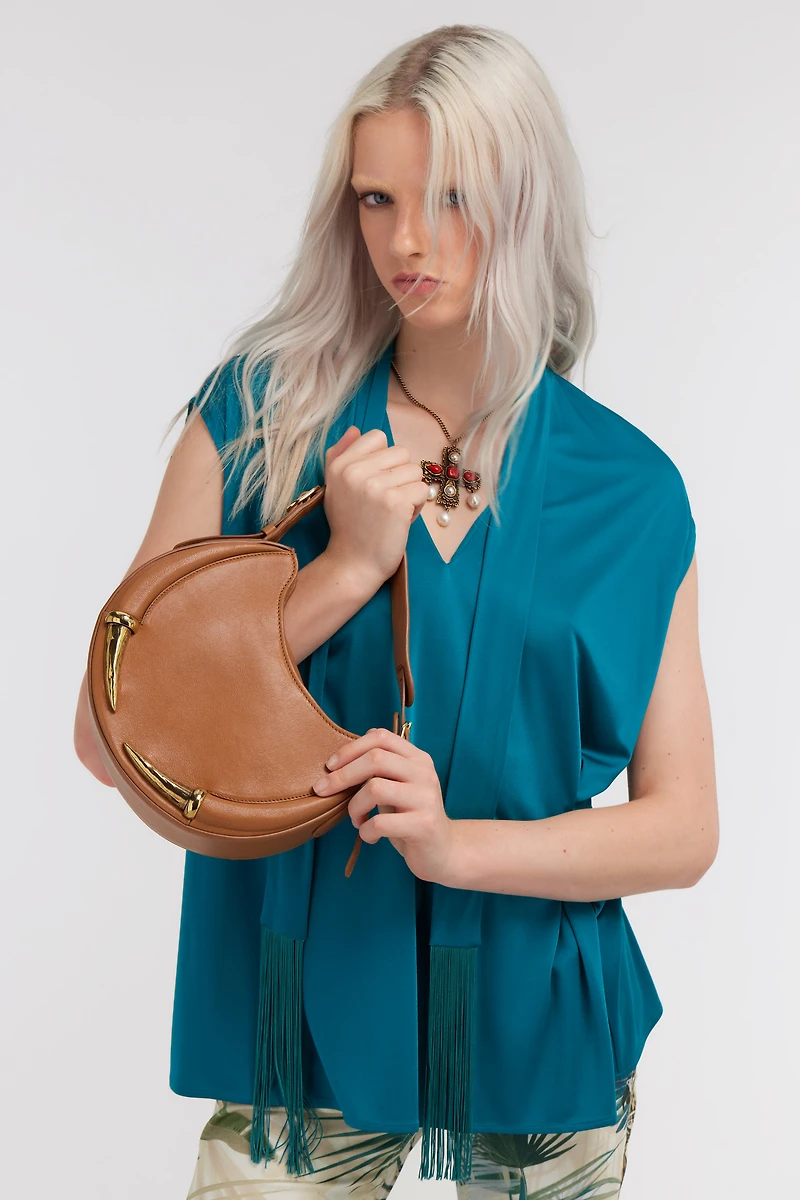 Large Fang Shoulder Bag