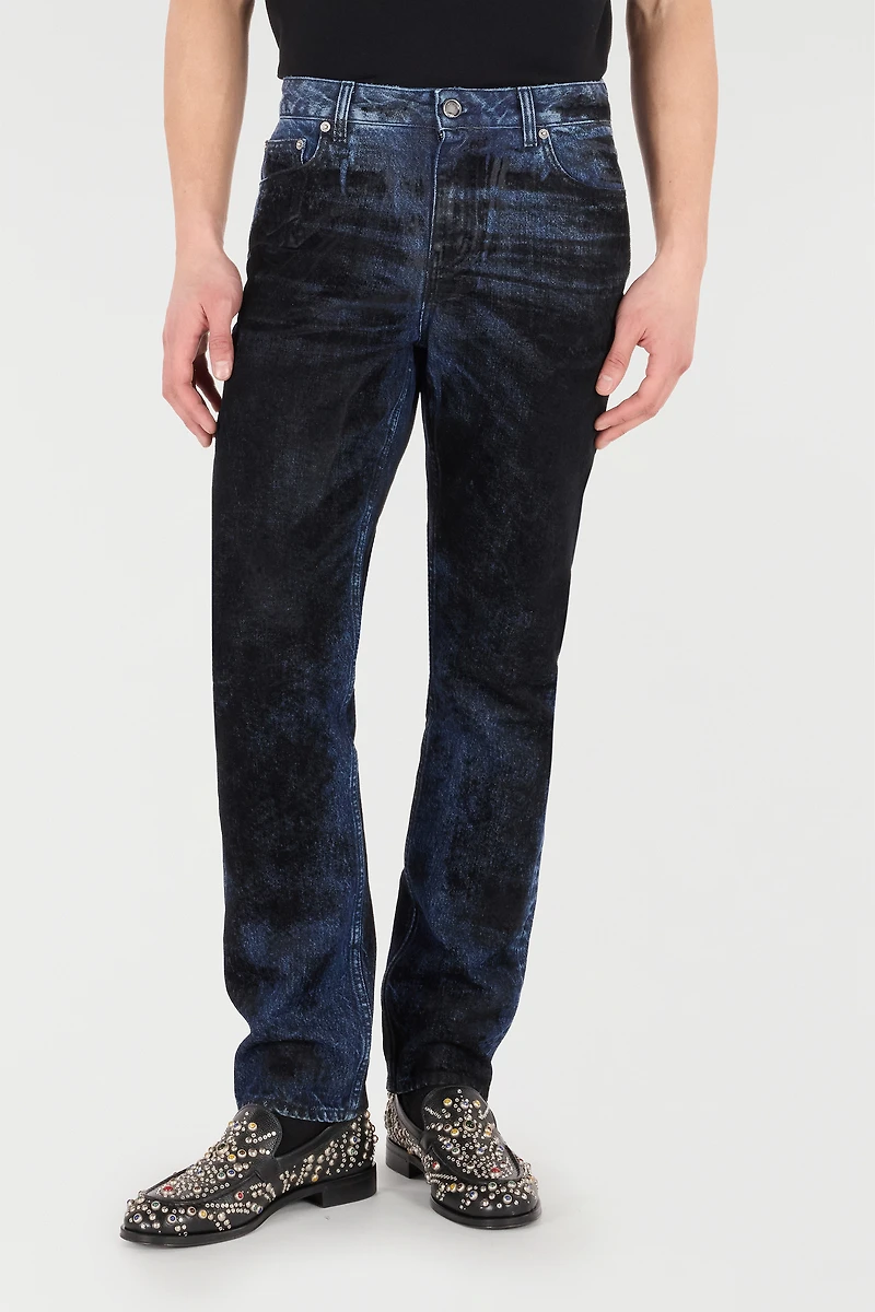 Jeans With Contrasting Discoloration Detailing