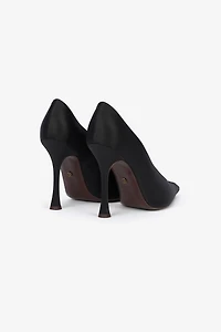 Black Pumps With Leaf Insert