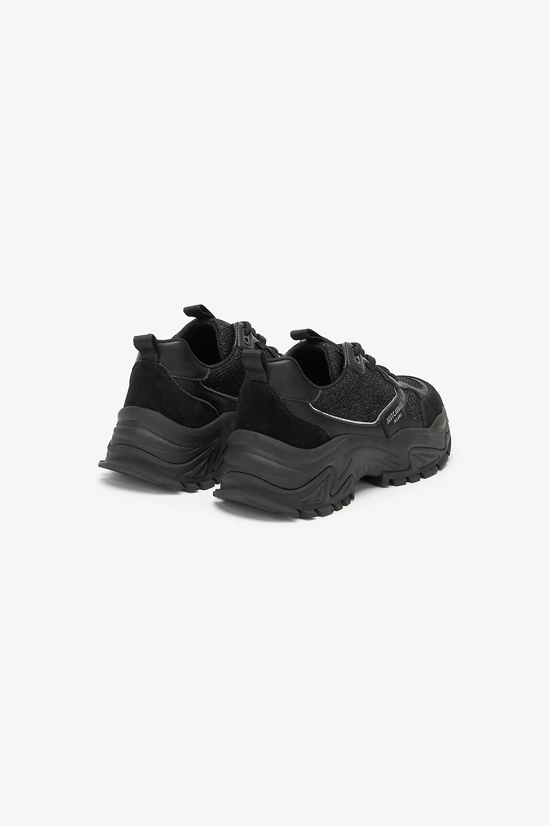 Sneakers With Chunky Lug Sole