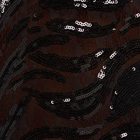 Long-sleeve solid color shirt