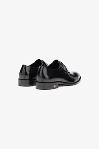 Laced Loafers with Glossy Finish