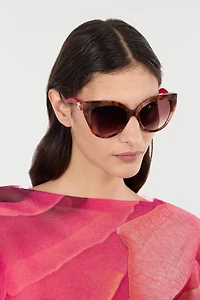 Sunglasses with snake-like temples