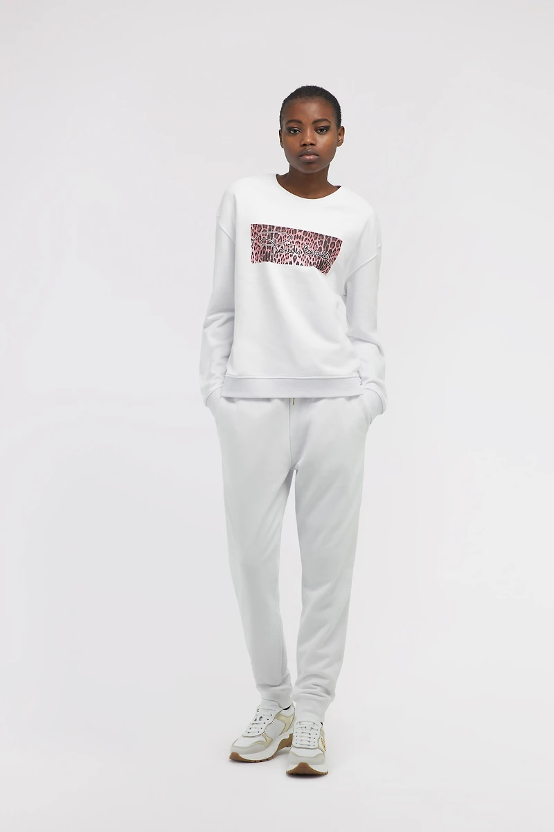 Sweatshirt with signature