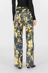 Loose trousers with Marble print