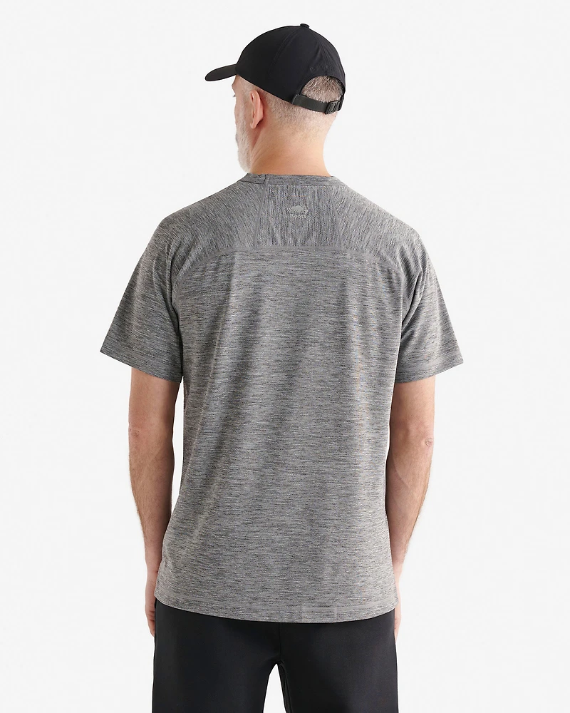 T-shirt sport en tricot léger