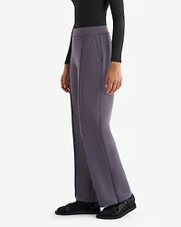 Roam Track Pant