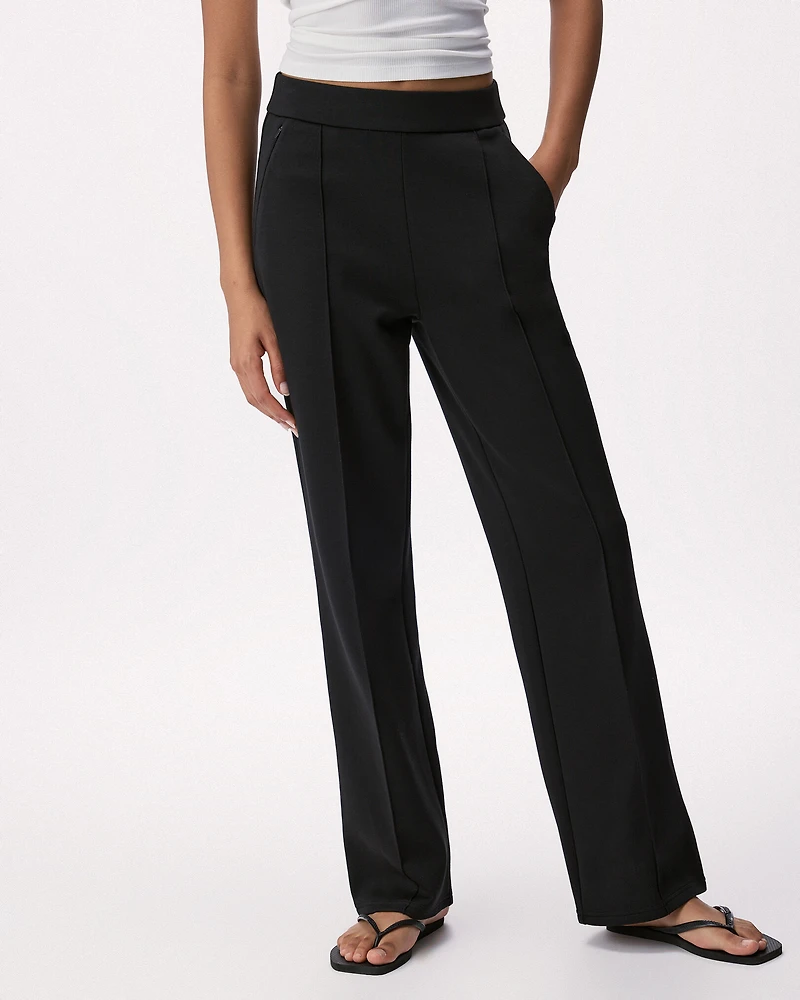 Roam Track Pant