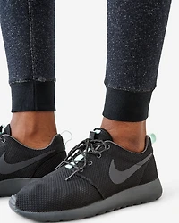 Pantalon ajusté en molleton douillet