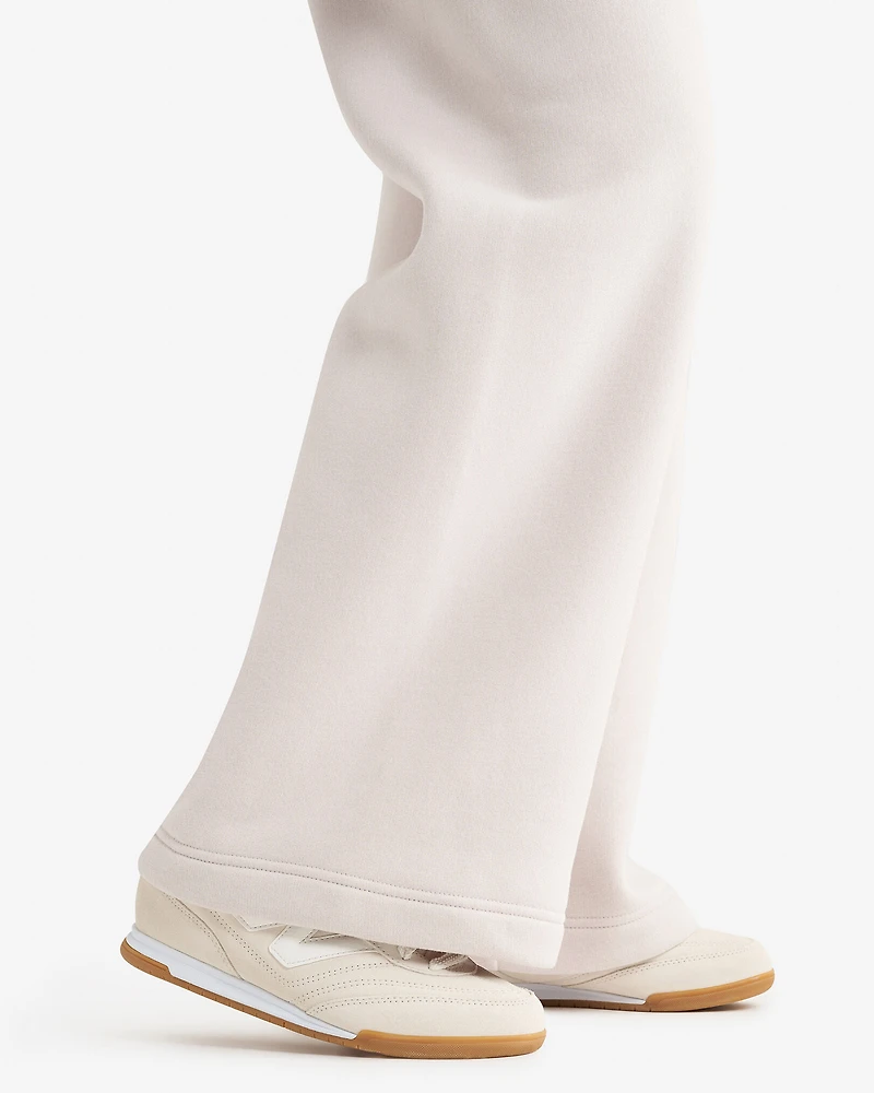Cloud Wide Leg Sweatpant