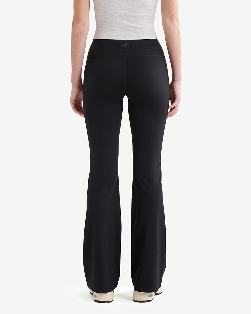 Restore Stretch Flare Legging