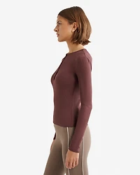 Chandail henley ajusté à manches longues en tissu côtelé Roam