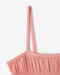 Robe à volants et texture ondulée pour fille