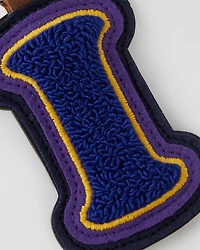Breloque en chenille forme de lettre