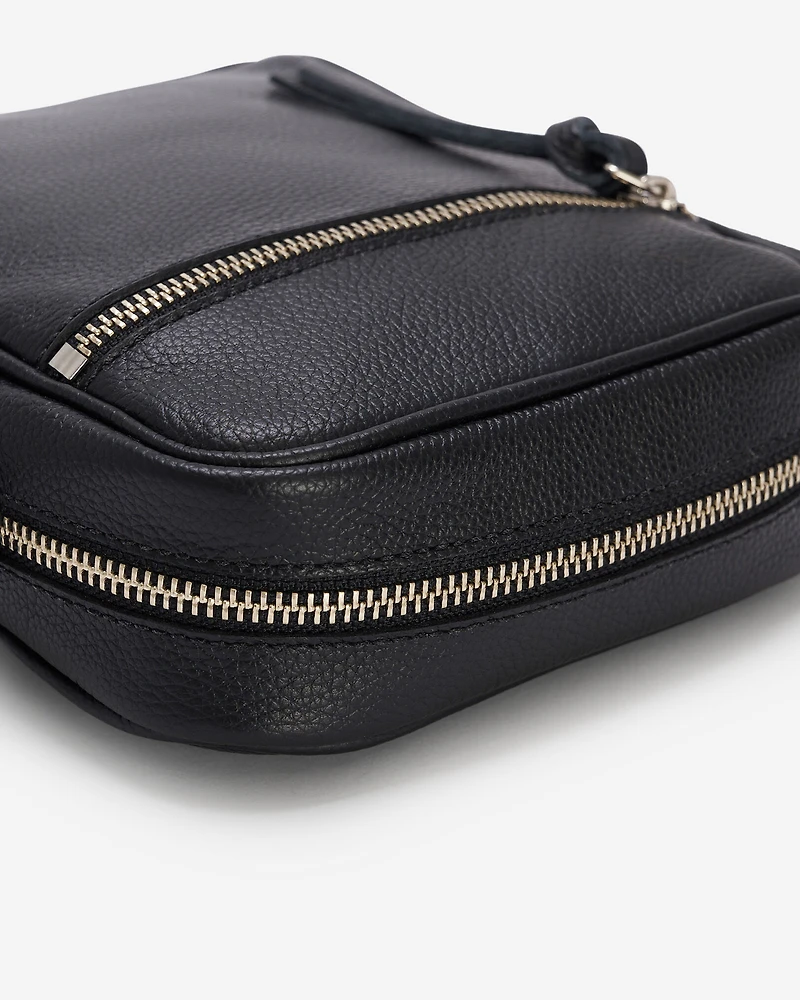 Essential Crossbody Cervino
