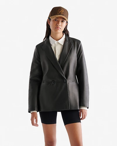 Blazer à double boutonnage en cuir pour femmes