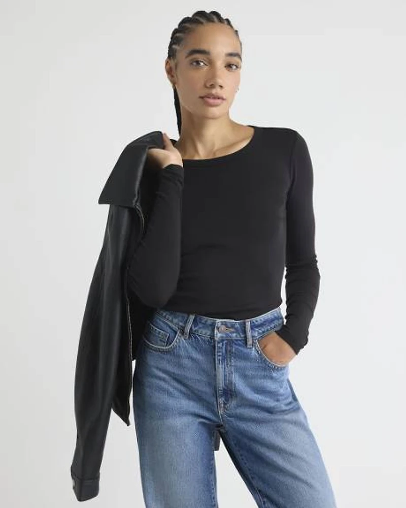 Long-Sleeve Crew-Neck Fitted Ribbed Tee